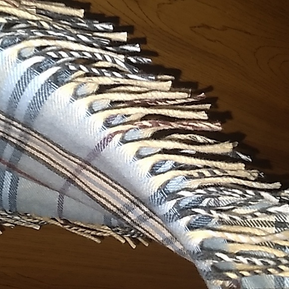 Cashmink V. FRAAS Plaid fall winter scarf🔥 - Picture 6 of 7